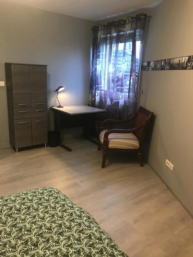 Logement Avec Piscine Brunstatt Exterior foto
